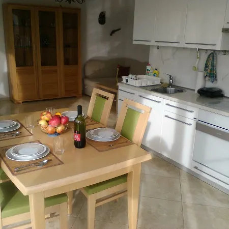 M & E Appartamento *