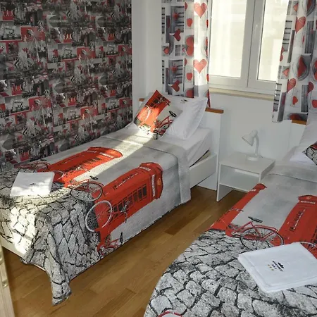 Apartment M & E Vodice