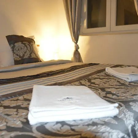 M & E Apartment