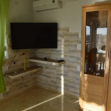 M & E Appartamento Vodice